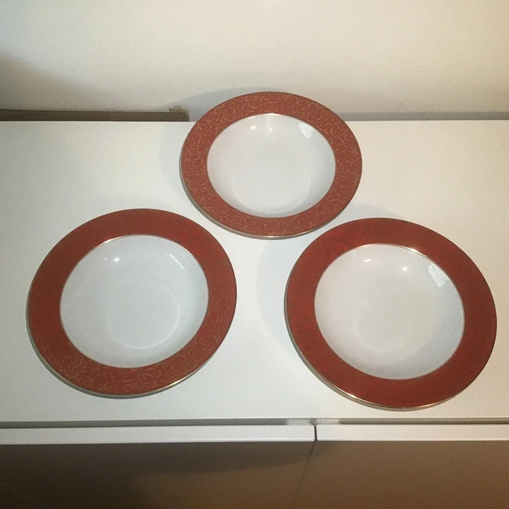 Mikasa Parchment Red‎ Fine China Rimmed Soup Bowls L3471 Set of 3 Gold Scroll
